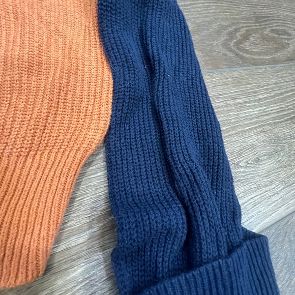 Splendid ColorBlock Cowl Neck Cropped Oversized Sweater, Size Small, FALL - Picture 3 of 10